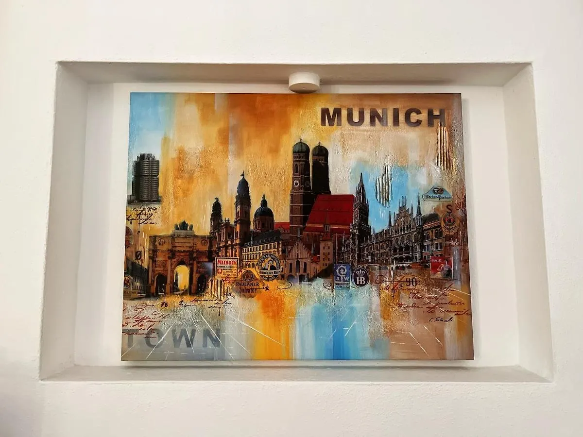 Hotel Prinz München 4*,